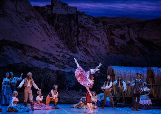 'Don Quixote' ballet premieres in St. Petersburg