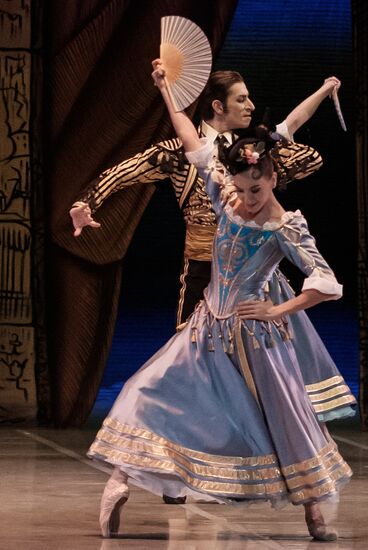 'Don Quixote' ballet premieres in St. Petersburg