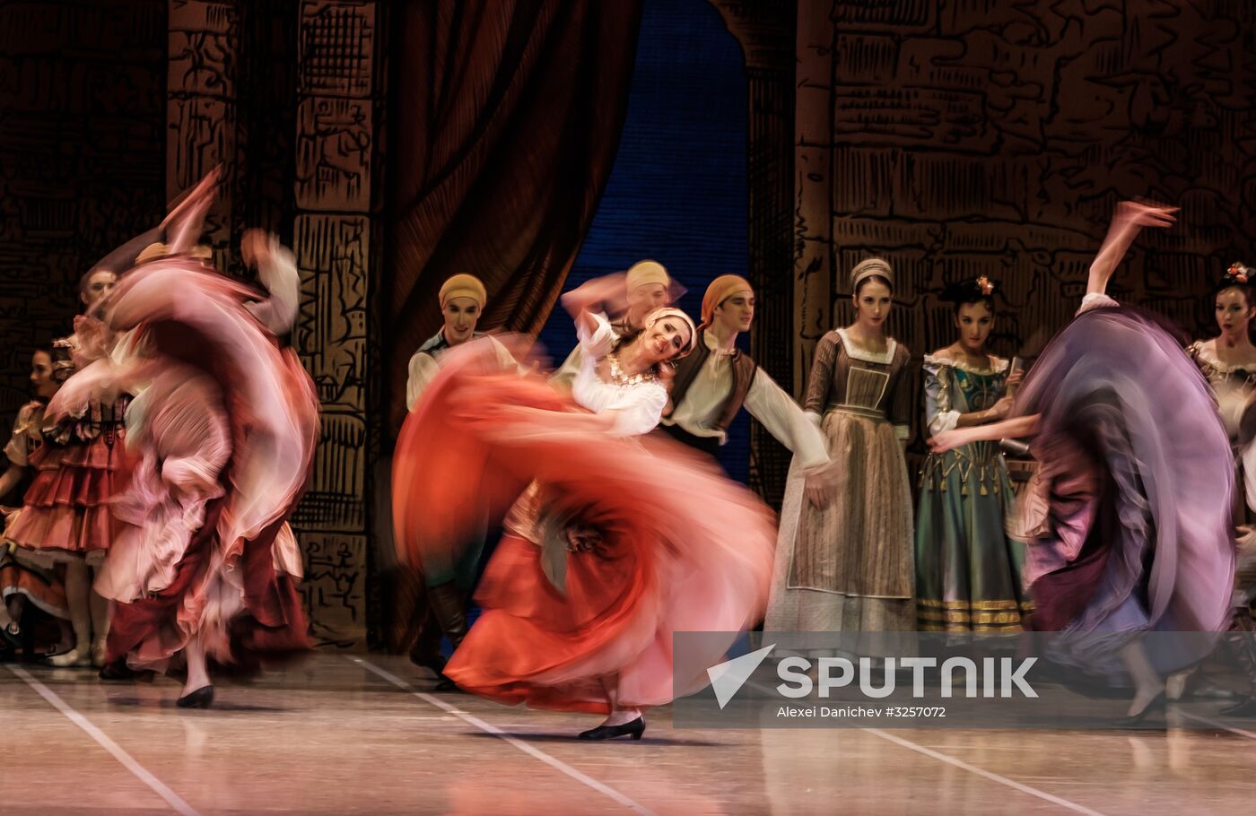'Don Quixote' ballet premieres in St. Petersburg