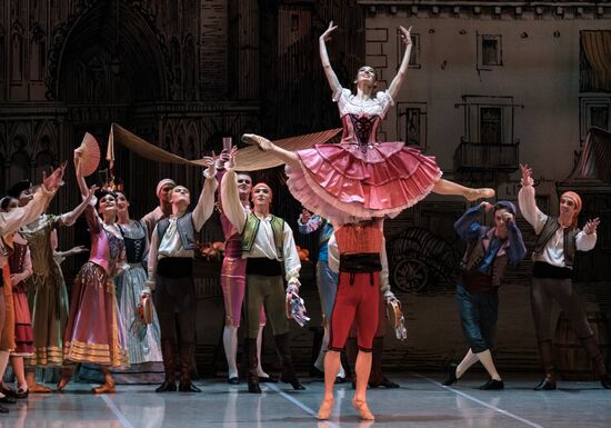 'Don Quixote' ballet premieres in St. Petersburg