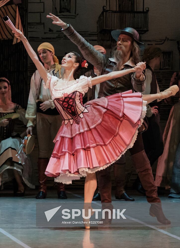 'Don Quixote' ballet premieres in St. Petersburg