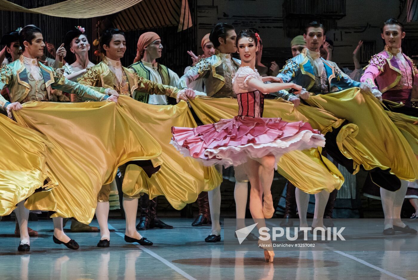 'Don Quixote' ballet premieres in St. Petersburg