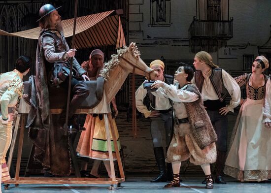 'Don Quixote' ballet premieres in St. Petersburg