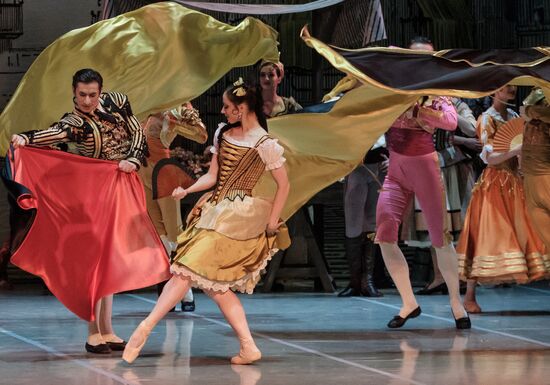 'Don Quixote' ballet premieres in St. Petersburg