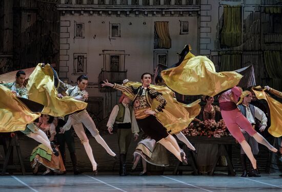 'Don Quixote' ballet premieres in St. Petersburg