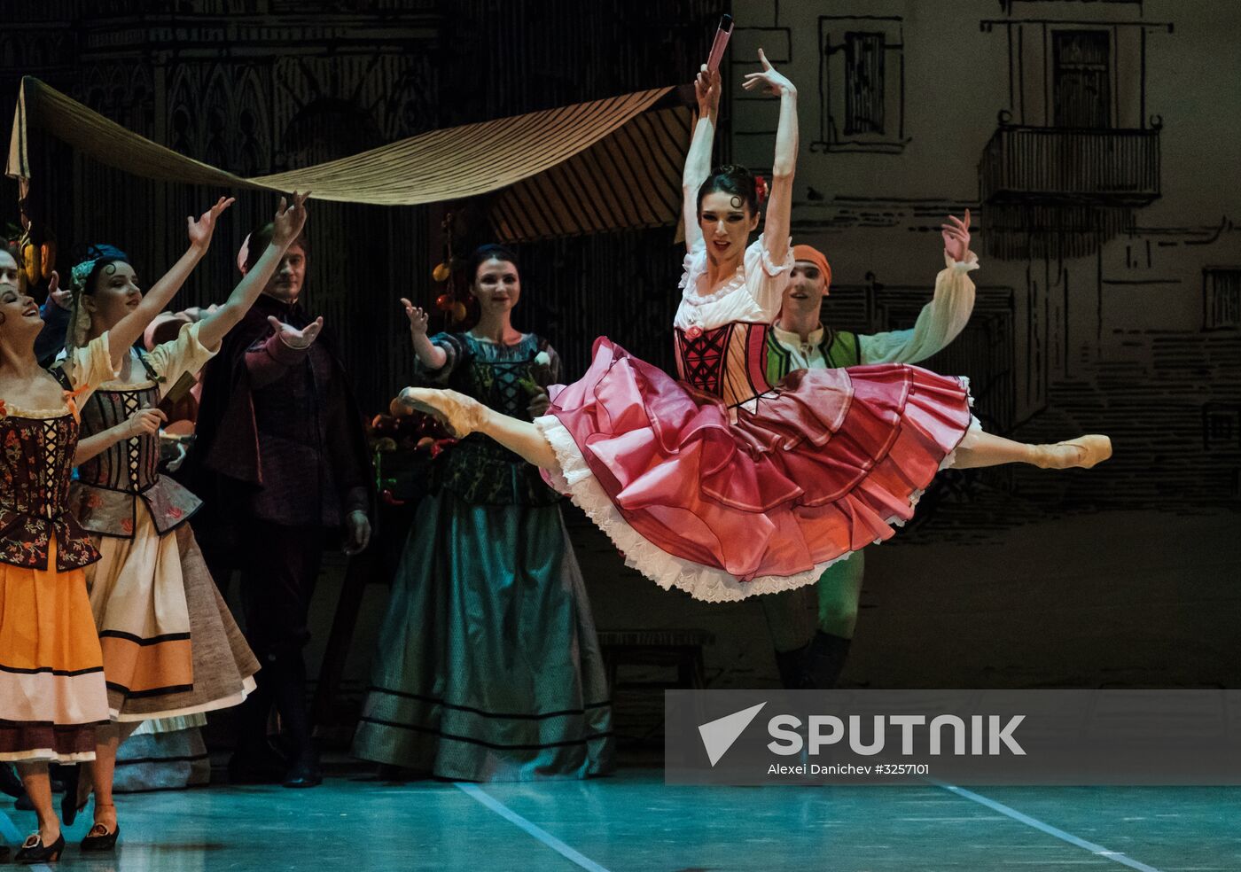 'Don Quixote' ballet premieres in St. Petersburg