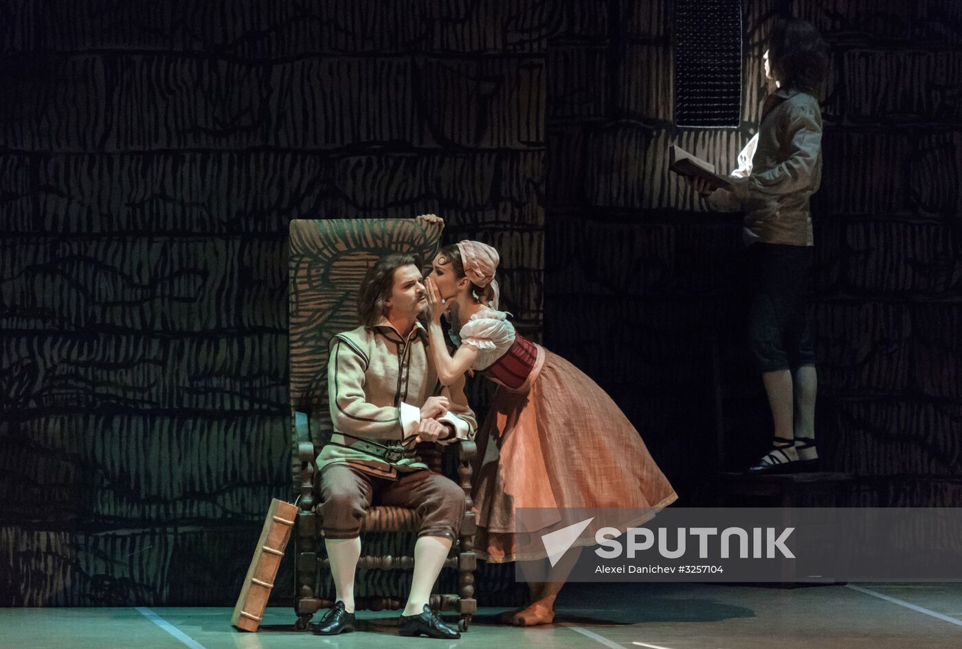 'Don Quixote' ballet premieres in St. Petersburg