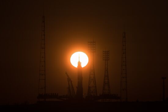 Transportration of Soyuz-FG carrier rocket with Soyuz MS-07 spacecraft to launch pad