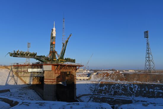 Transportration of Soyuz-FG carrier rocket with Soyuz MS-07 spacecraft to launch pad