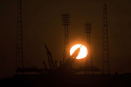 Transportration of Soyuz-FG carrier rocket with Soyuz MS-07 spacecraft to launch pad