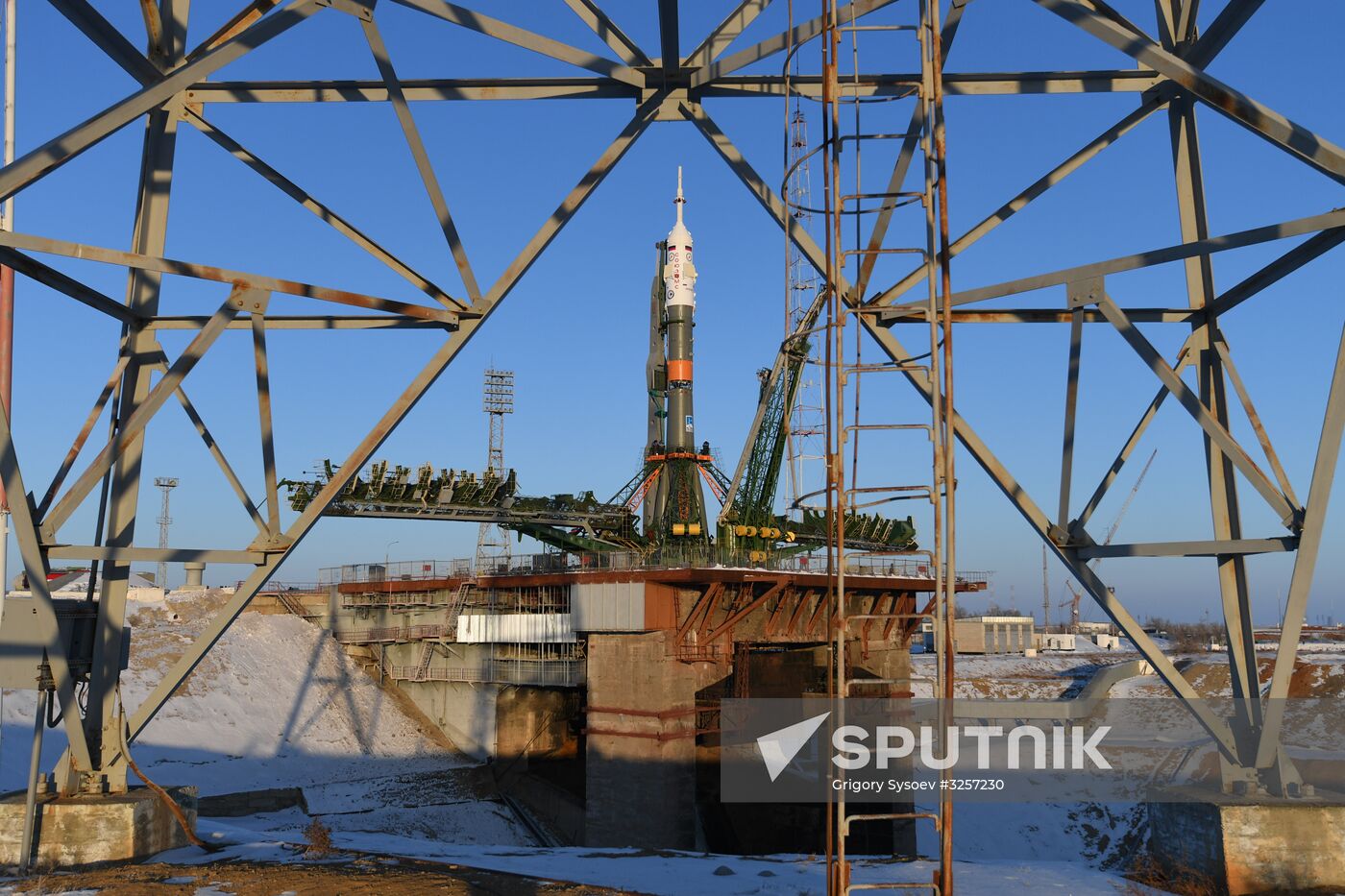 Transportration of Soyuz-FG carrier rocket with Soyuz MS-07 spacecraft to launch pad