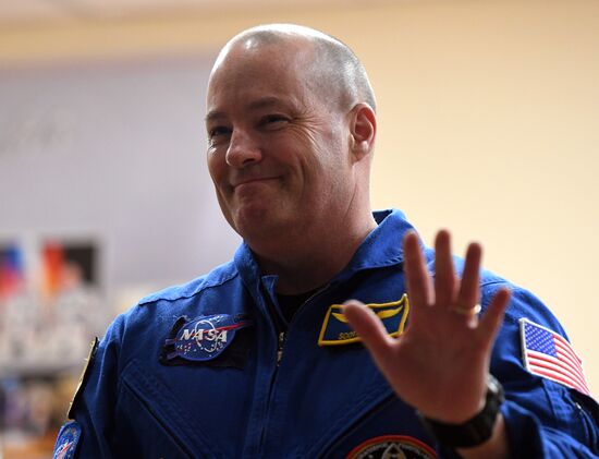 News conference with ISS 54/55 crew