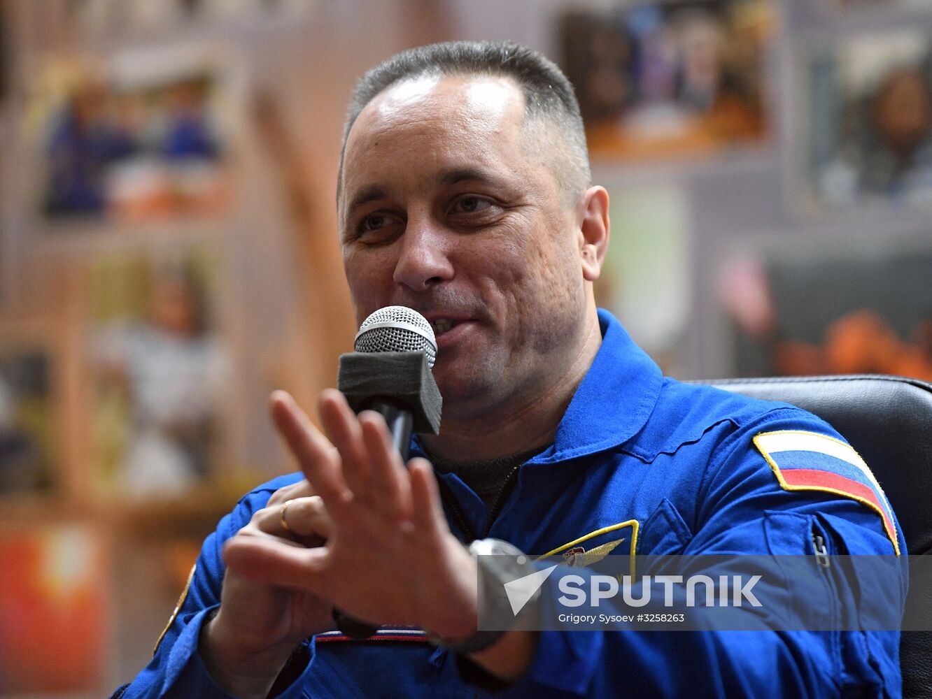 News conference with ISS 54/55 crew