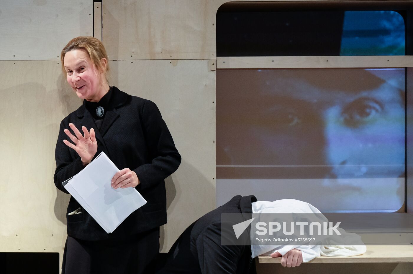 Polonceau Car play shown at State Theater of Nations