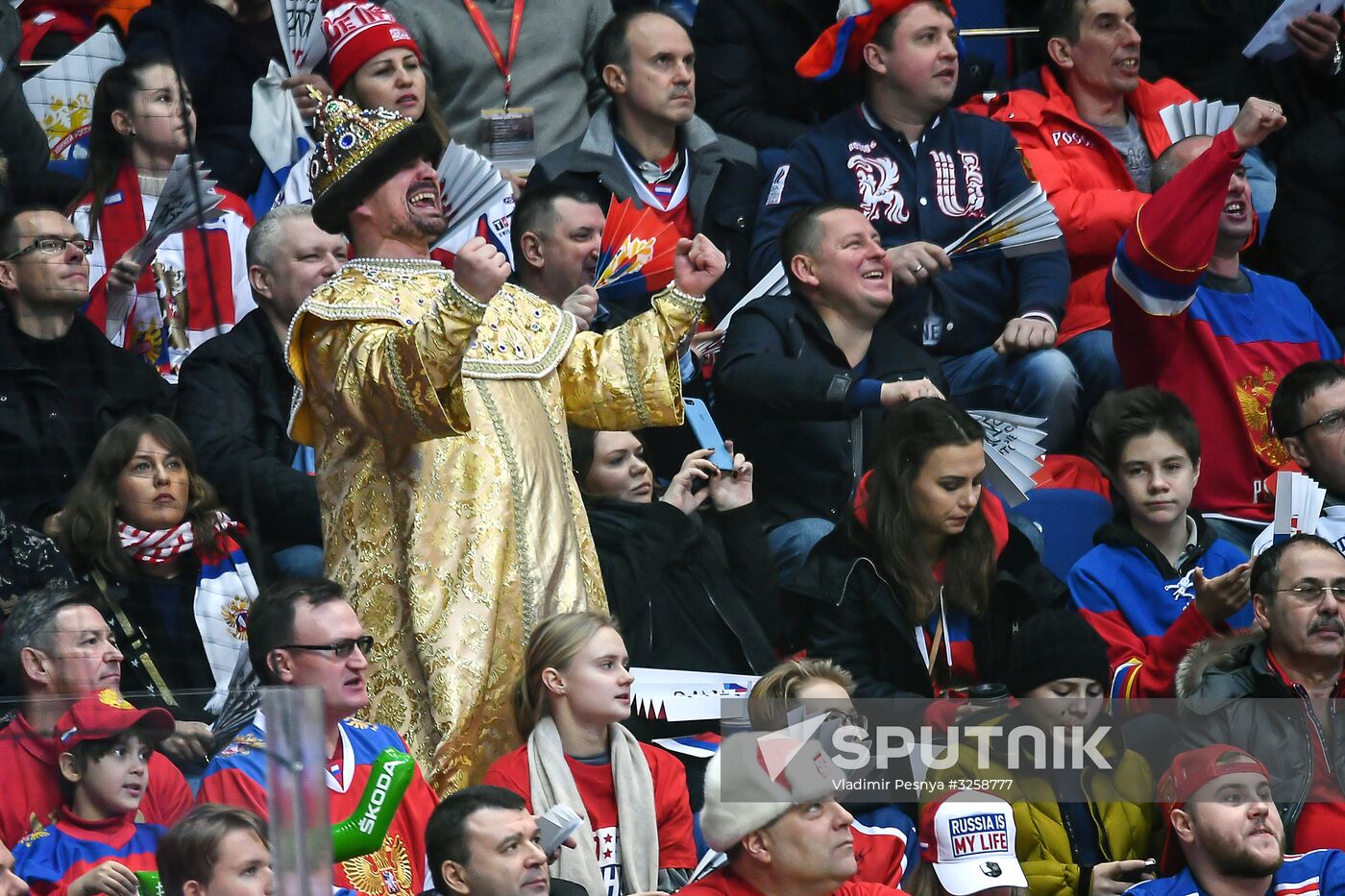 Ice hockey. Channel One Cup. Russia vs. Canada