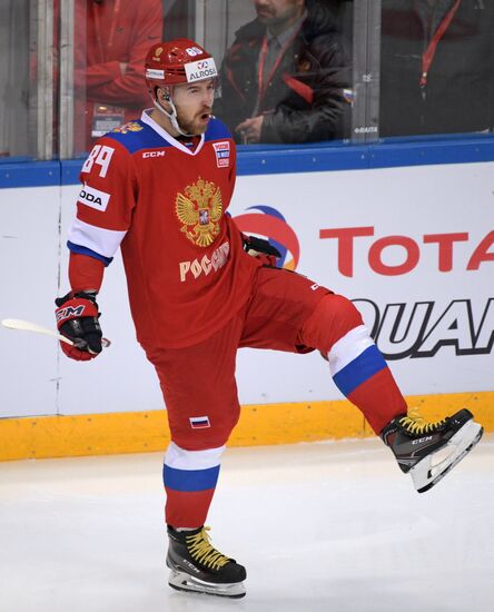 Ice hockey. Channel One Cup. Russia vs. Canada