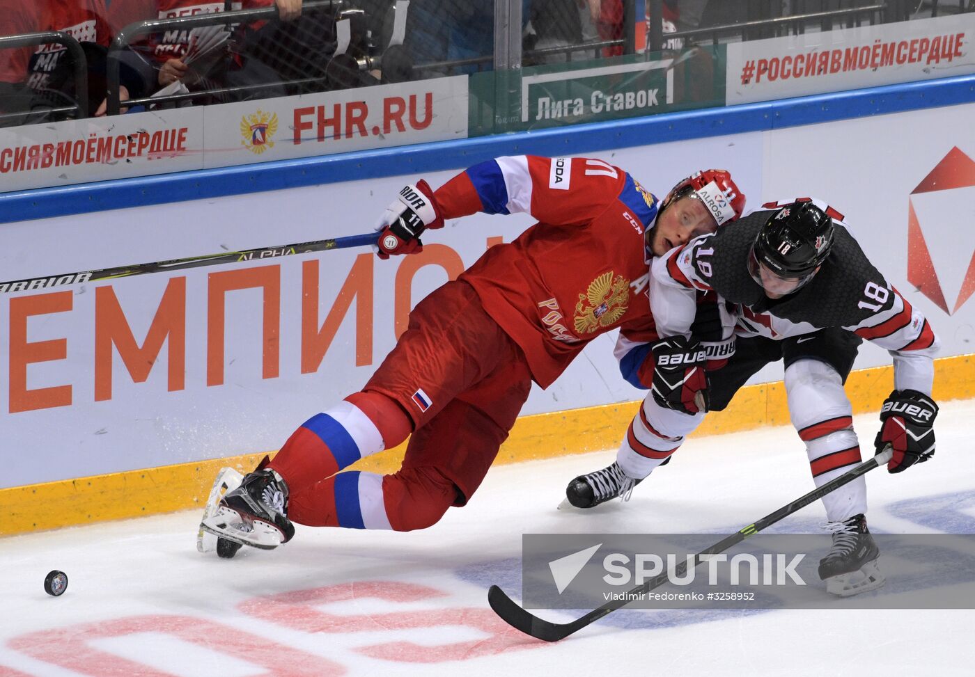 Ice hockey. Channel One Cup. Russia vs. Canada