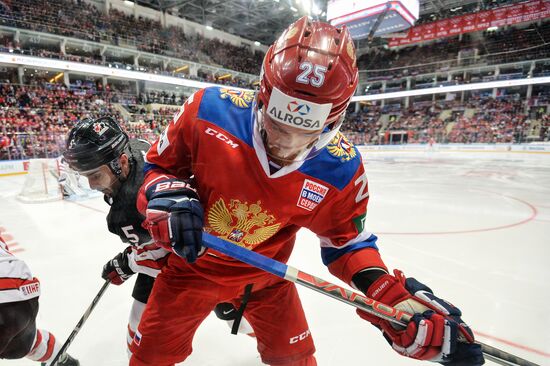 Ice hockey. Channel One Cup. Russia vs. Canada