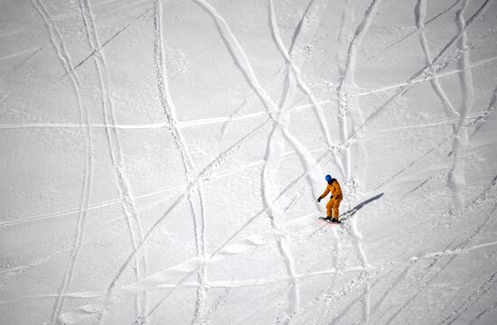 Season opened at Rosa Khutor Alpine Resort in Sochi