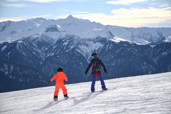 Season opened at Rosa Khutor Alpine Resort in Sochi