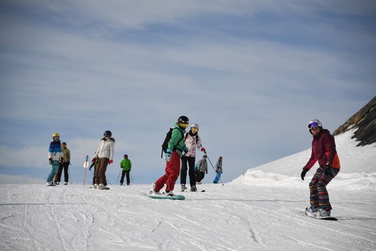 Season opened at Rosa Khutor Alpine Resort in Sochi