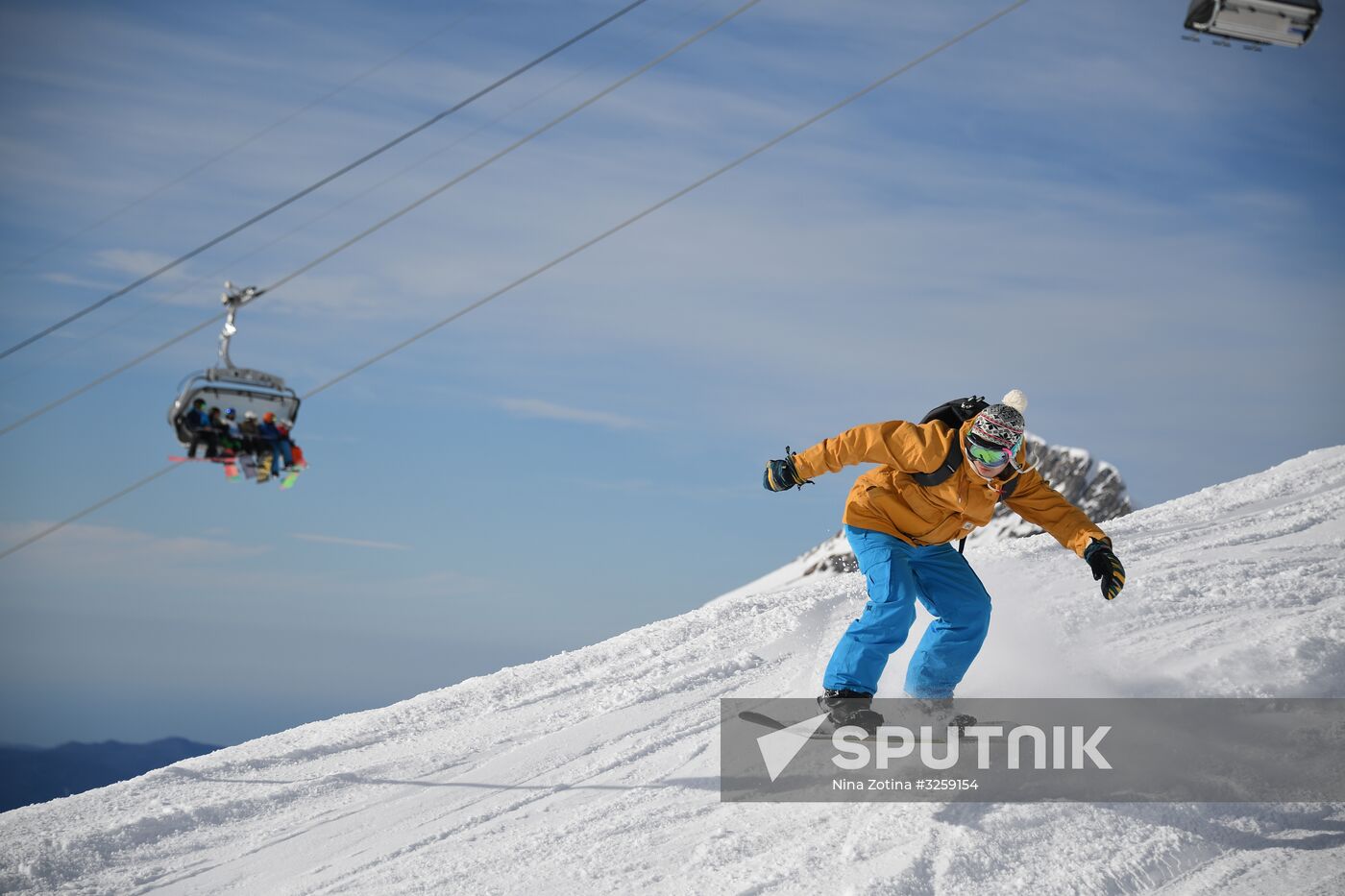 Season opened at Rosa Khutor Alpine Resort in Sochi