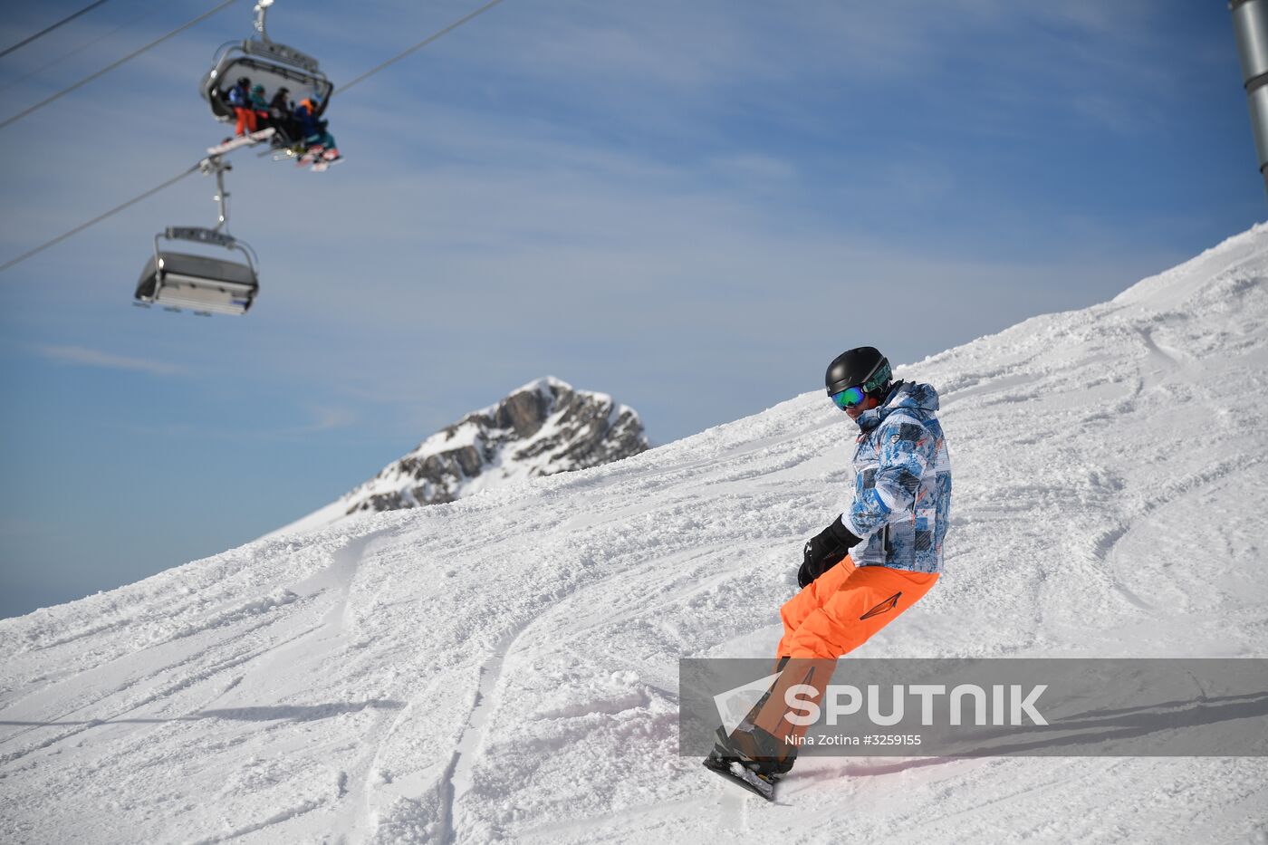 Season opened at Rosa Khutor Alpine Resort in Sochi