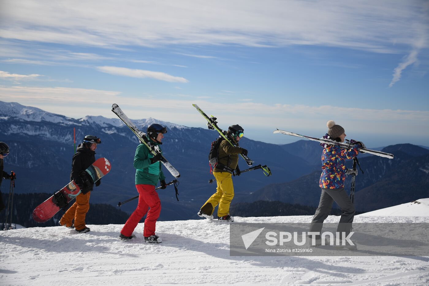 Season opened at Rosa Khutor Alpine Resort in Sochi