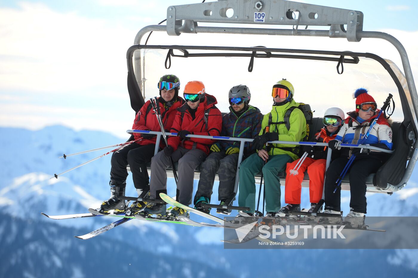 Season opened at Rosa Khutor Alpine Resort in Sochi