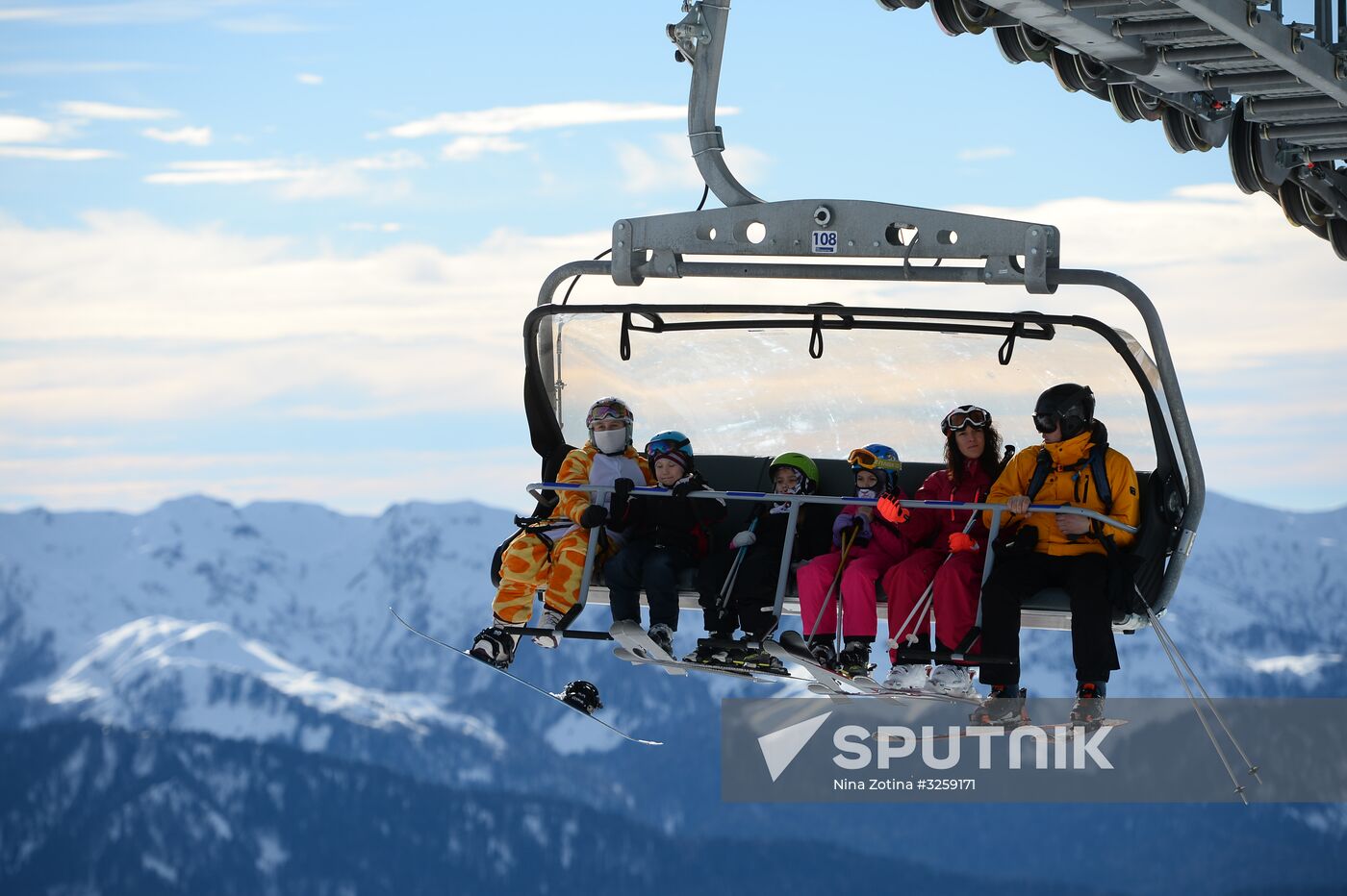 Season opened at Rosa Khutor Alpine Resort in Sochi