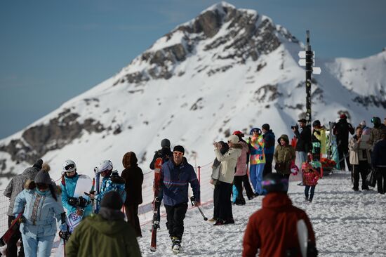 Season opened at Rosa Khutor Alpine Resort in Sochi