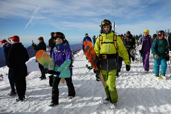 Season opened at Rosa Khutor Alpine Resort in Sochi