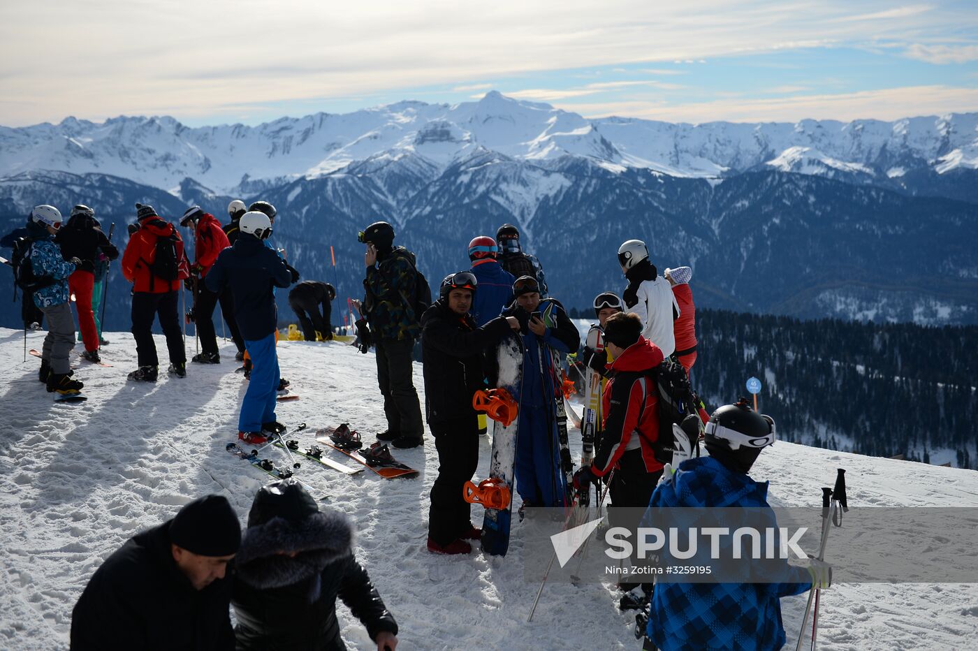 Season opened at Rosa Khutor Alpine Resort in Sochi