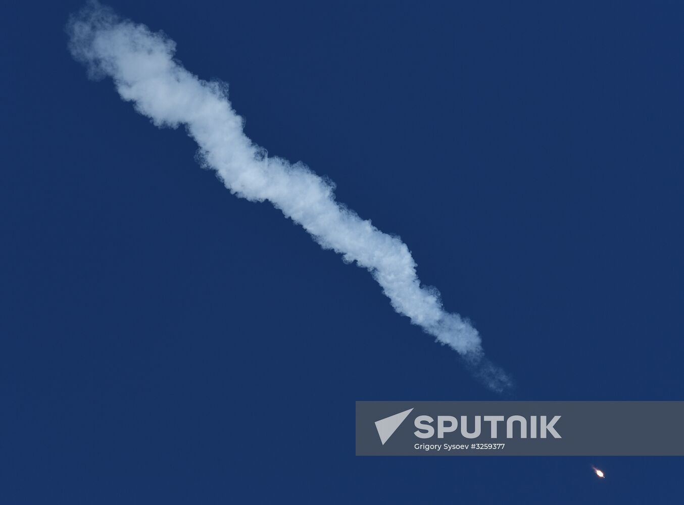 Soyuz-FG rocket launches Soyuz-MS-07 spacecraft from Baikonur Space Center