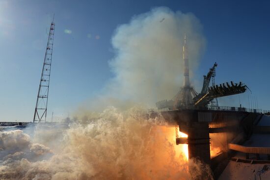 Soyuz-FG rocket launches Soyuz-MS-07 spacecraft from Baikonur Space Center