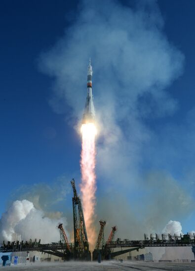 Soyuz-FG rocket launches Soyuz-MS-07 spacecraft from Baikonur Space Center