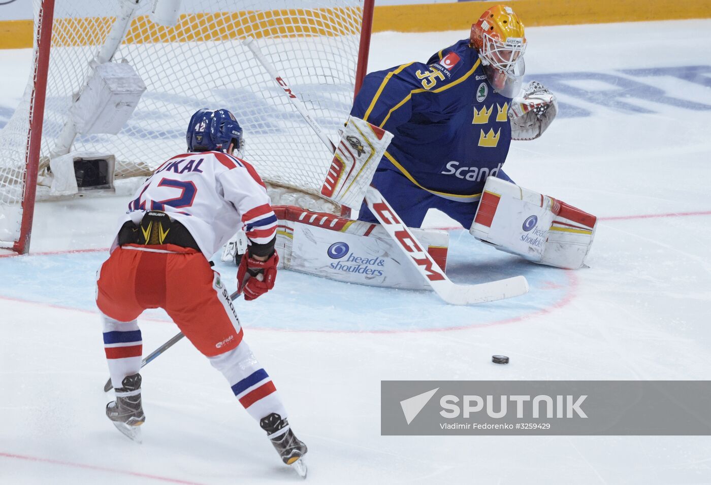 Ice hockey. Channel One Cup. Sweden vs. Czech Republic