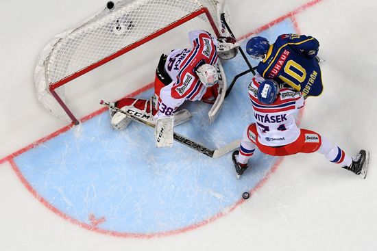 Ice hockey. Channel One Cup. Sweden vs. Czech Republic