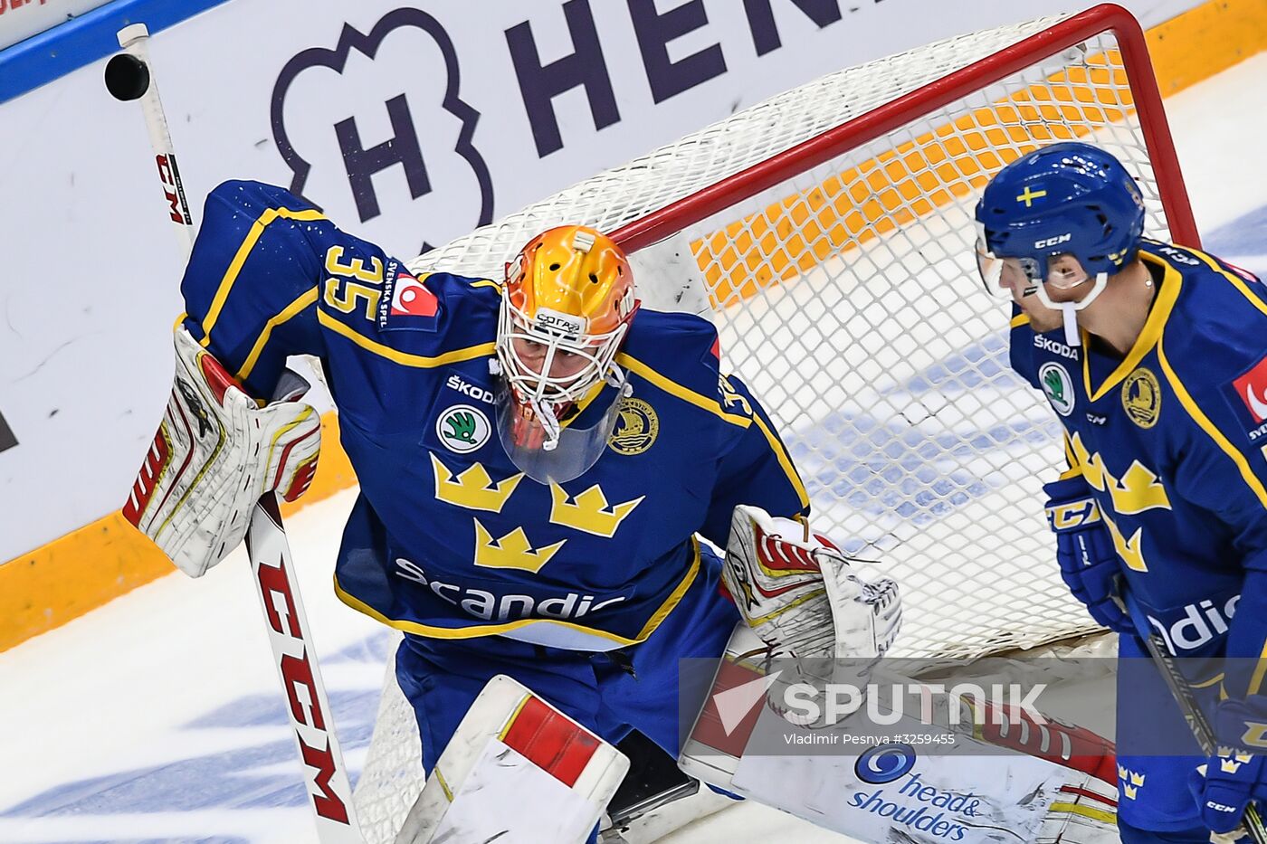Ice hockey. Channel One Cup. Sweden vs. Czech Republic
