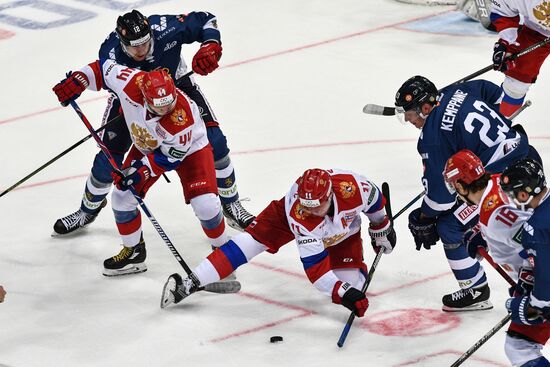 Ice hockey. Channel One Cup. Sweden vs. Czech Republic