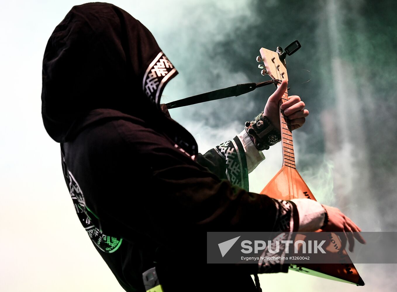 Neiromonk Feofan gives concert