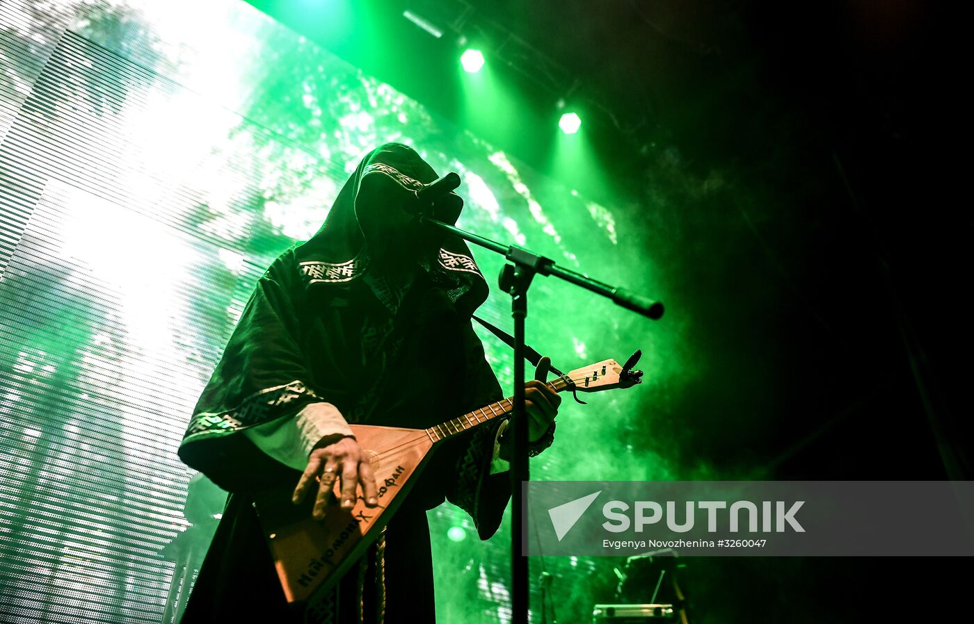 Neiromonk Feofan gives concert