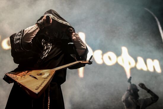Neiromonk Feofan gives concert