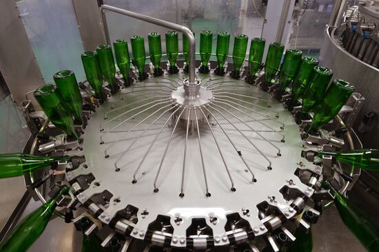 Prooduction of champagne in Chelyabinsk