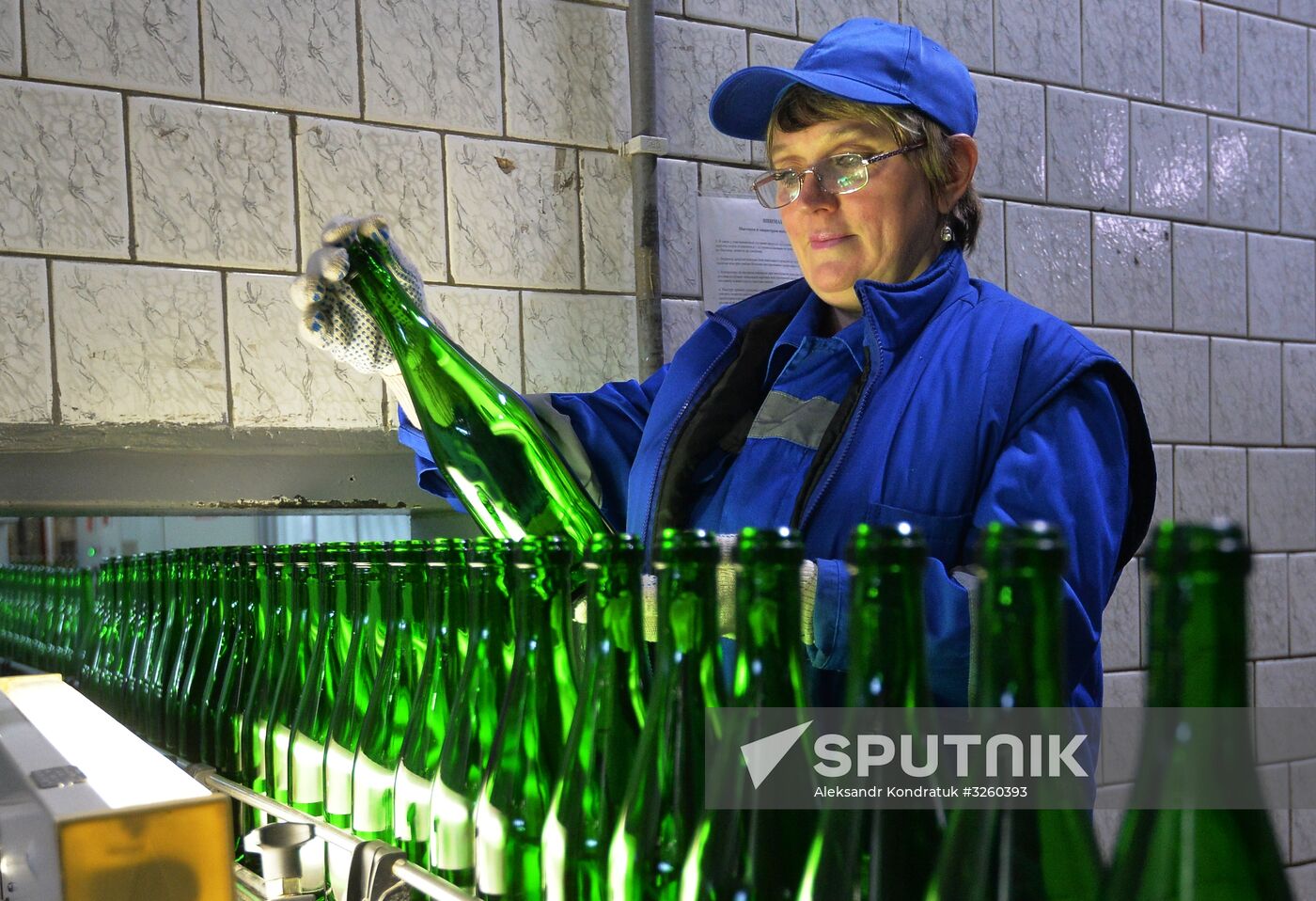 Prooduction of champagne in Chelyabinsk