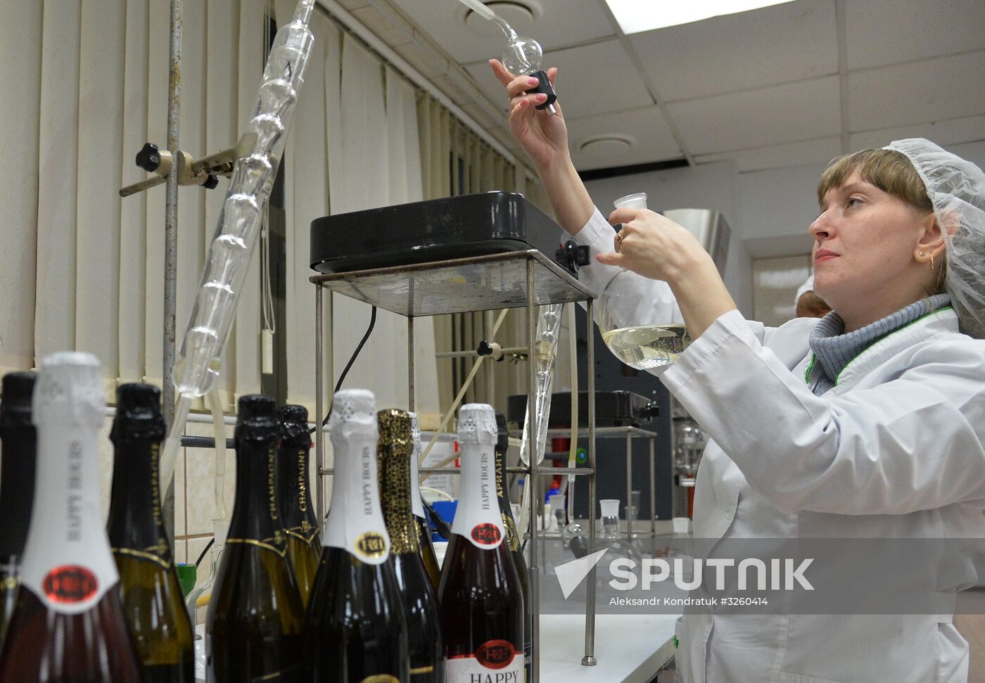 Prooduction of champagne in Chelyabinsk