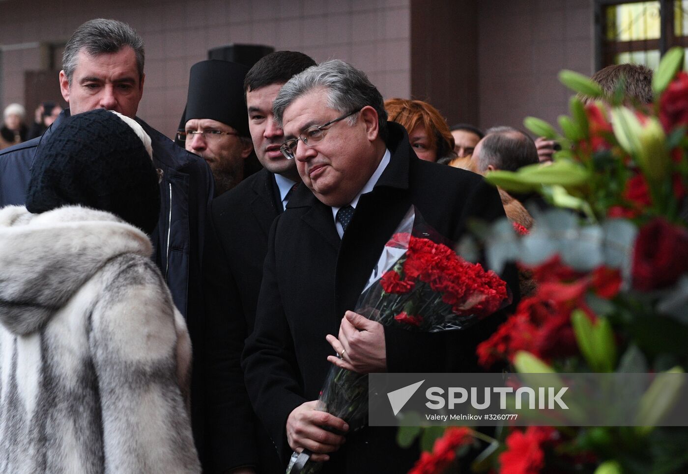 Unveiling memorial plaque to Andrei Karlov in Moscow