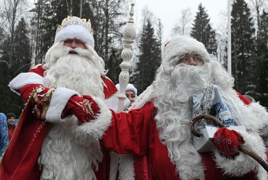 Russian Father Frost meets with Finland's Joulupukki in Leningrad Region