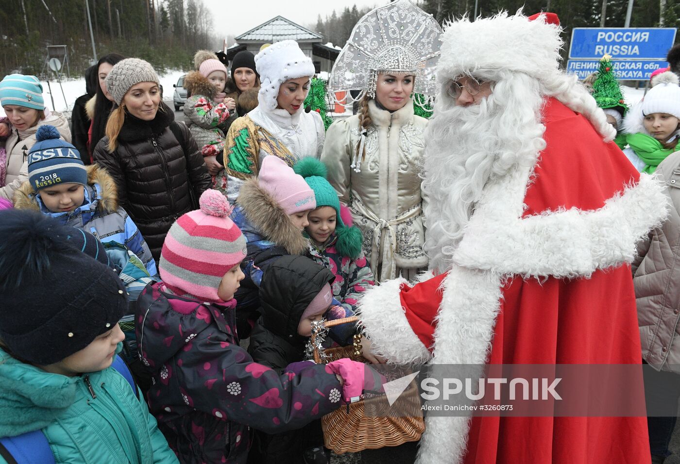 Russian Father Frost meets with Finland's Joulupukki in Leningrad Region