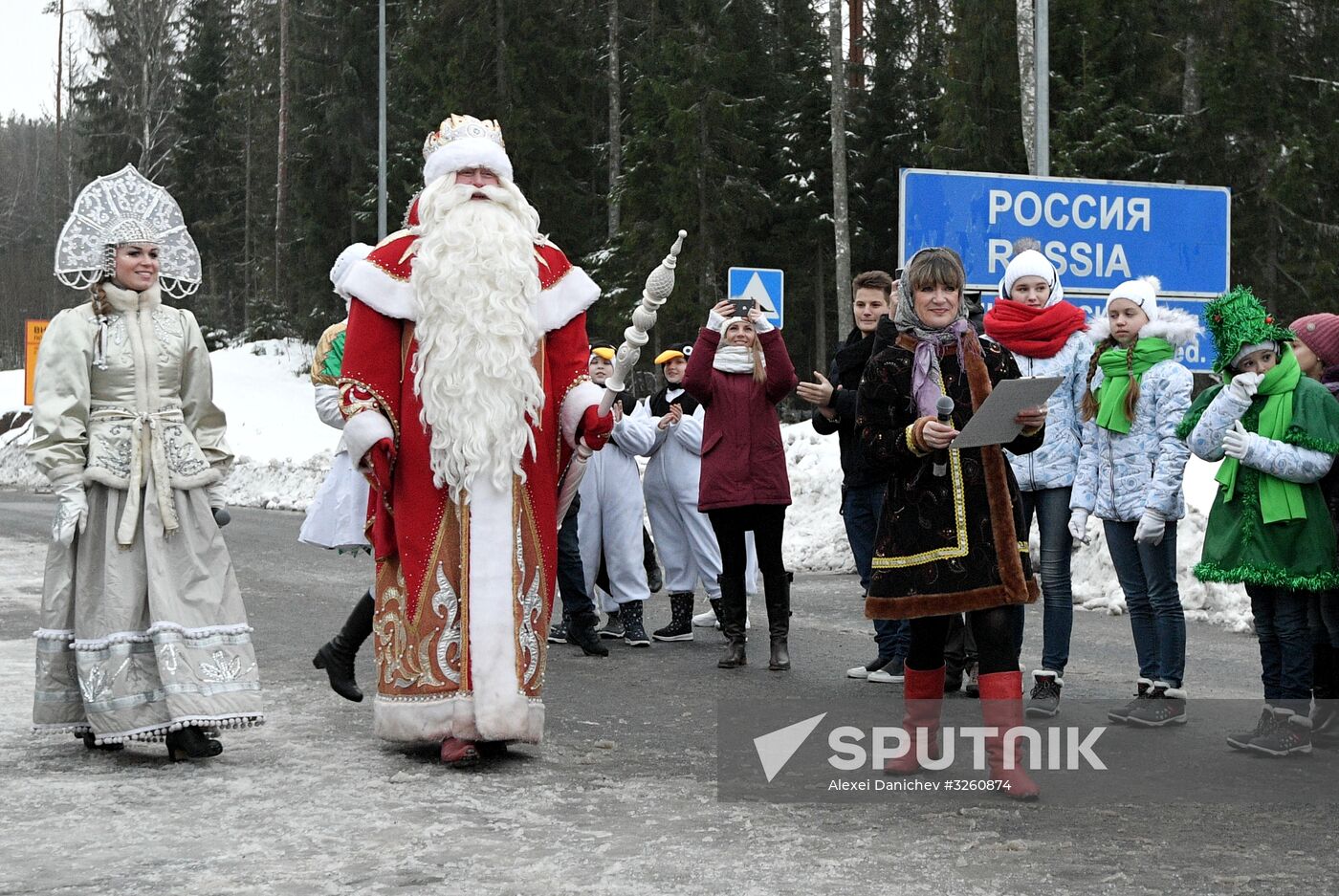 Russian Father Frost meets with Finland's Joulupukki in Leningrad Region